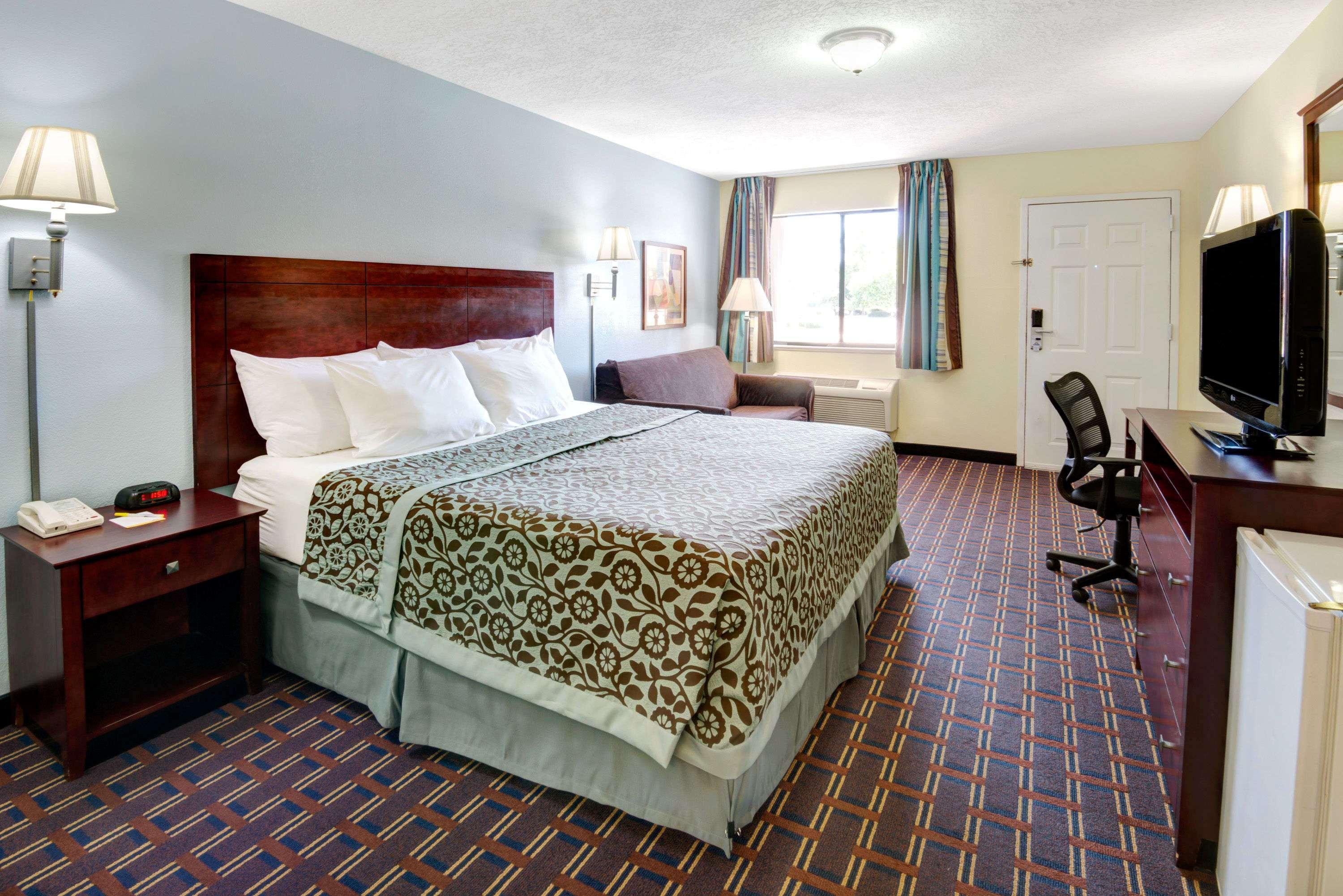 Days Inn By Wyndham Albuquerque West Exterior photo