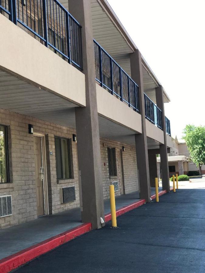 Days Inn By Wyndham Albuquerque West Exterior photo